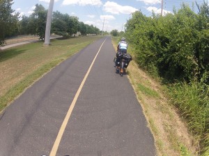 Trilhas de bike tranquilas à tarde pra compensar a adrenalina da manhã