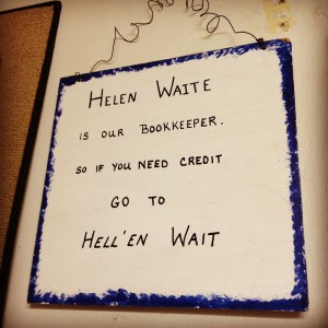 Placas de fiado, instituição universal